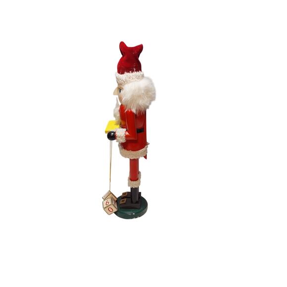 wooden santa clause nutcracker - Picture 4 of 4